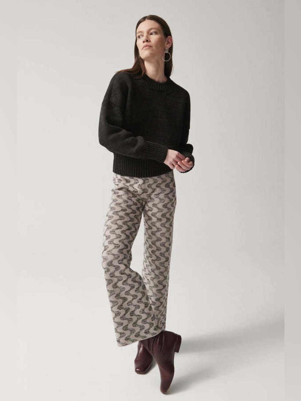 Mush and Puff Squiggle Wavy Knit Pants Marble
